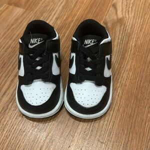 Nike Panda Dunks